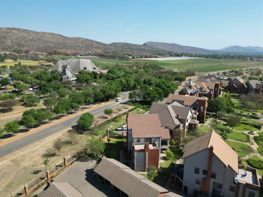 To Let 3 Bedroom Property for Rent in Landsmeer Residential Estate North West